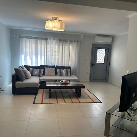 Deppys Apartment Porto Heli Exterior photo