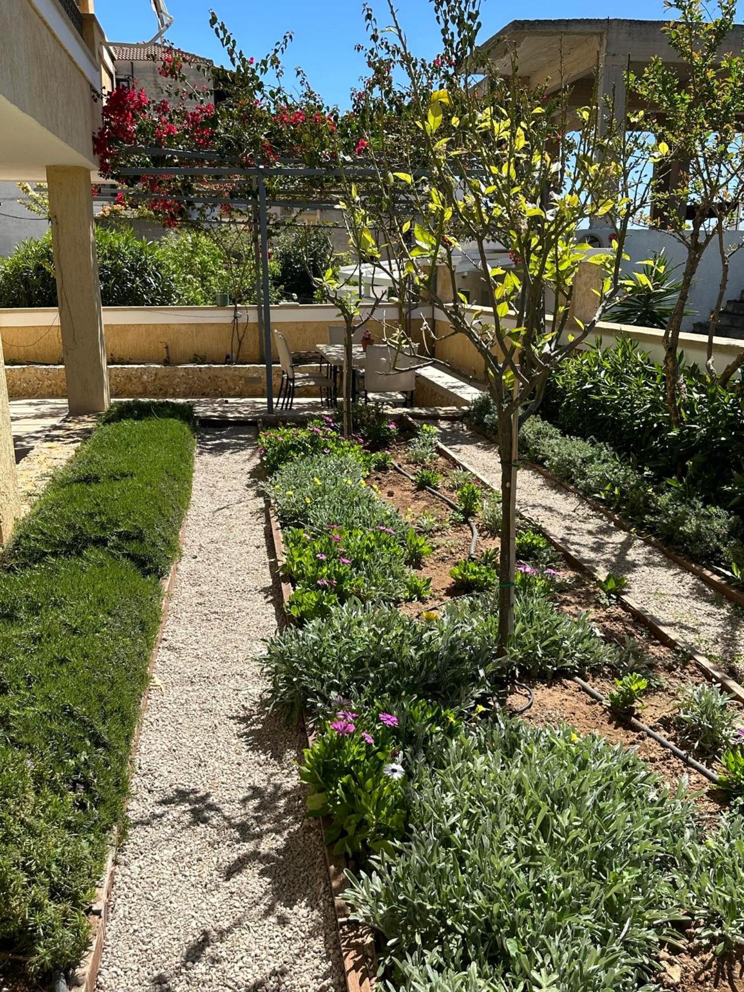 Deppys Apartment Porto Heli Exterior photo
